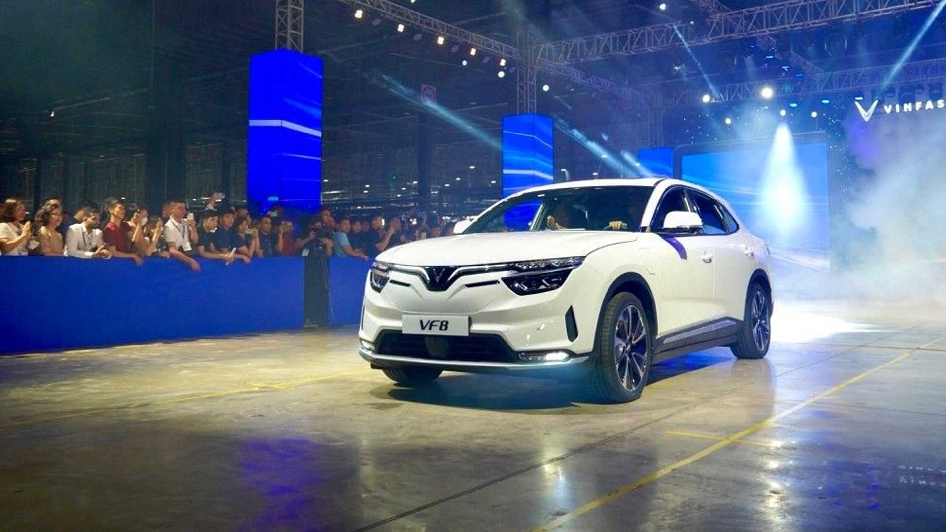 VinFast开始在美国交付VF9电动SUV